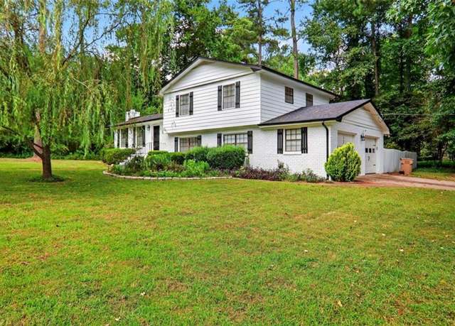 Property at 1236 Country Pine Dr, Ellenwood, GA 30294, 3 beds, 2.5 baths
