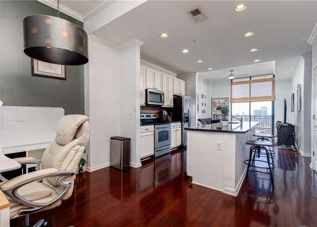 Property at 3040 Peachtree Rd NW #1509, Atlanta, GA 30305, 1 bed, 1 bath