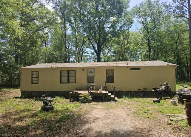 Property at 226 Adams Ave, Cedartown, GA 30125, 3 beds, 2 baths