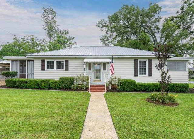 Property at 470 3rd St, Rome, GA 30161, 2 beds, 2 baths