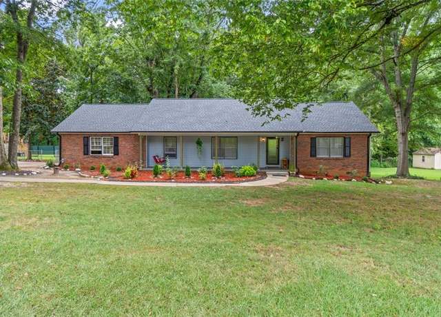Property at 232 Clarkdell Dr, Stockbridge, GA 30281, 3 beds, 2 baths