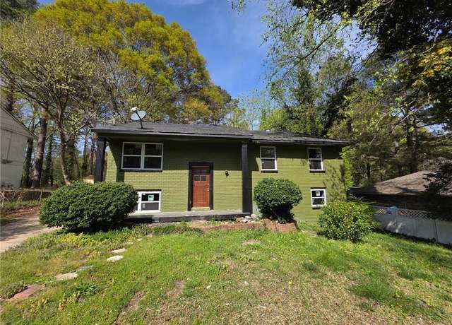 Property at 8154 Tudor Dr, Jonesboro, GA 30238, 3 beds, 2.5 baths