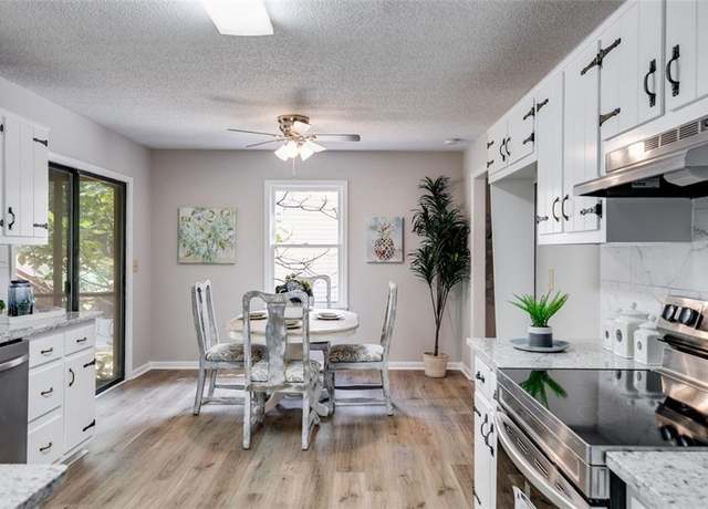 Property at 10213 Tall Pine Ct, Villa Rica, GA 30180, 3 beds, 2 baths