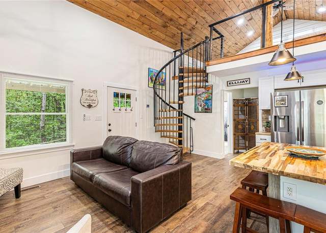 Property at 783 Berean Church Road Rd, Ellijay, GA 30540, 1 bed, 1 bath