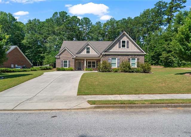 Property at 902 Edgewater Dr, Loganville, GA 30052, 4 beds, 3 baths