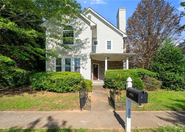 Property at 1995 Liberty Hts, Fairburn, GA 30213, 3 beds, 2.5 baths