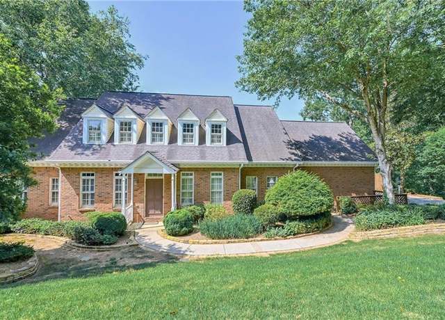 Property at 4070 Runnnymede, Lilburn, GA 30047, 5 beds, 4.5 baths