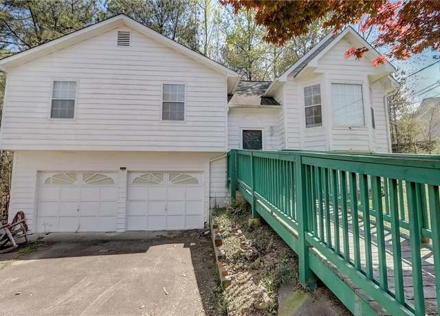Property at 241 Brookside Dr, Dallas, GA 30132, 3 beds, 2 baths
