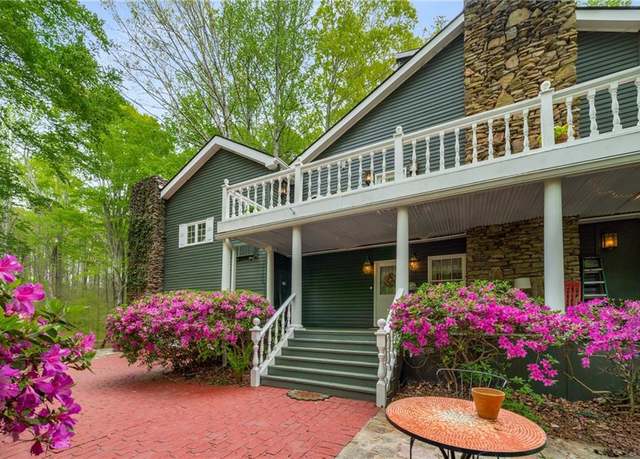 Property at 2977 Glover Dr, Cumming, GA 30040, 5 beds, 5.5 baths