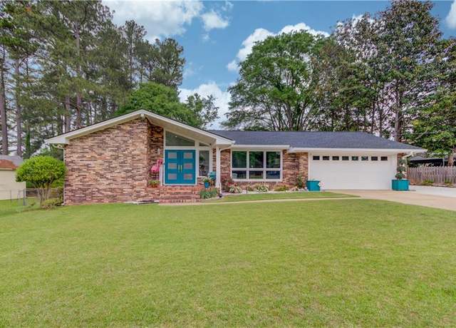 Property at 155 Ridgeway St, Winder, GA 30680, 3 beds, 2 baths