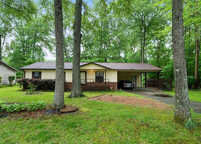 Property at 10 Echles Dr NE, Rome, GA 30161, 3 beds, 2 baths