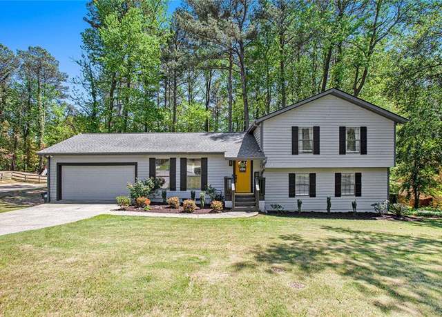 Property at 2022 Ramblewood Ct NE, Marietta, GA 30062, 4 beds, 3 baths