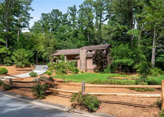 Property at 3152 Sycamore Ln, Marietta, GA 30066, 3 beds, 3.5 baths