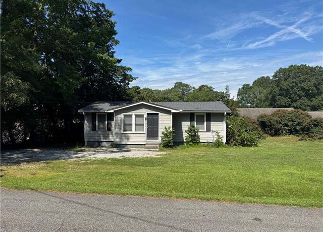 Property at 6261 Pinegrove Rd, Riverdale, GA 30274, 3 beds, 1 bath