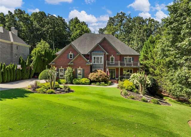 Property at 10155 Brixton Pl, Suwanee, GA 30024, 7 beds, 6.5 baths