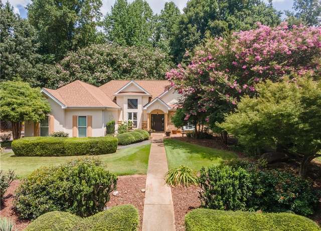 Property at 5404 Three Lakes Ct, Flowery Branch, GA 30542, 3 beds, 2 baths