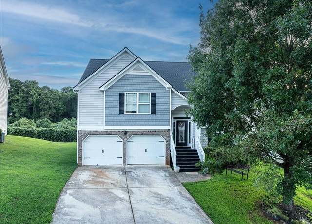 Property at 7095 Littlebrook Way, Douglasville, GA 30134, 6 beds, 3 baths