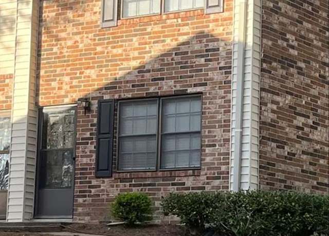 Property at 1235 Riverside Dr Unit H2, Gainesville, GA 30501, 4 beds, 2.5 baths