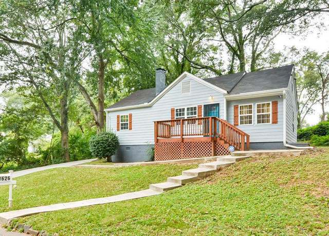 Property at 1626 Oak Knoll Cir SE, Atlanta, GA 30315, 2 beds, 2 baths