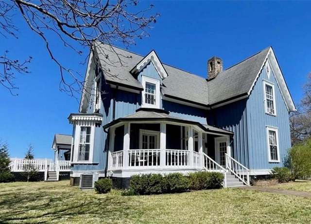 Property at 6 River St, Cave Spring, GA 30124, 5 beds, 3.5 baths