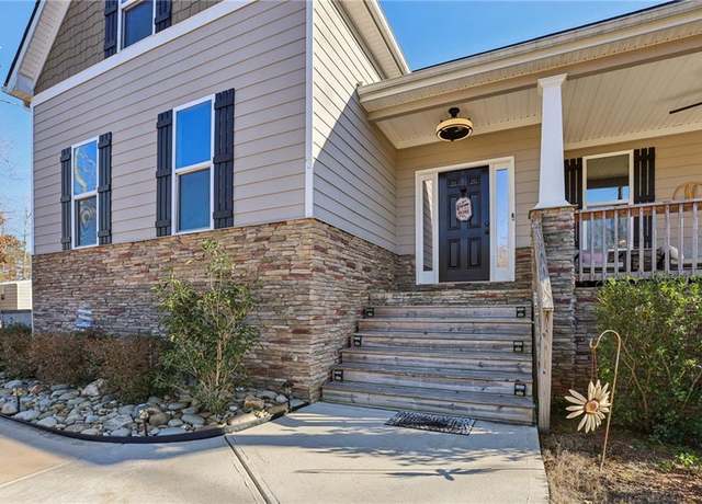 Property at 202 River Point Rd, Jackson, GA 30233, 4 beds, 3.5 baths