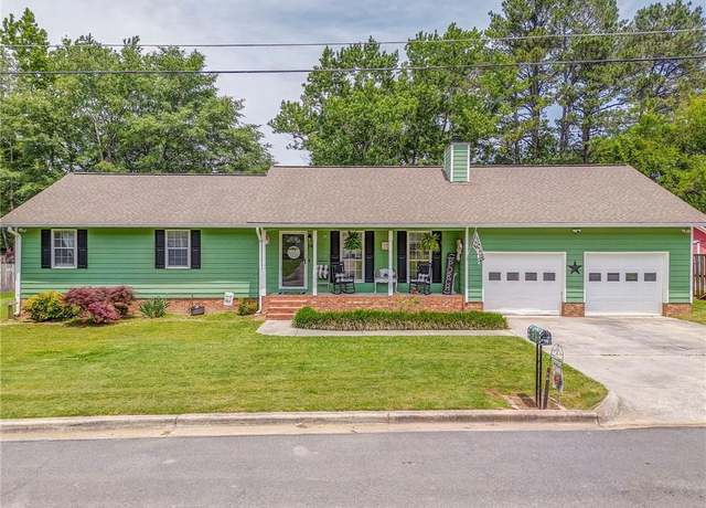 Property at 14 Eden Dr NW, Rome, GA 30165, 3 beds, 2 baths