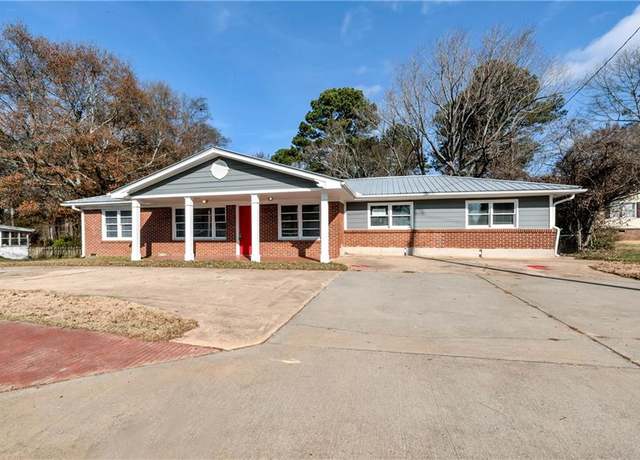 Property at 4251 Hamilton Mill Rd, Buford, GA 30519, 3 beds, 2 baths