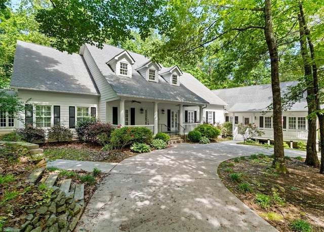 Property at 2058 Sewanee Ct, Villa Rica, GA 30180, 7 beds, 6.5 baths