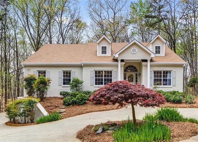 Property at 16218 Henderson Rd, Alpharetta, GA 30004, 4 beds, 3 baths