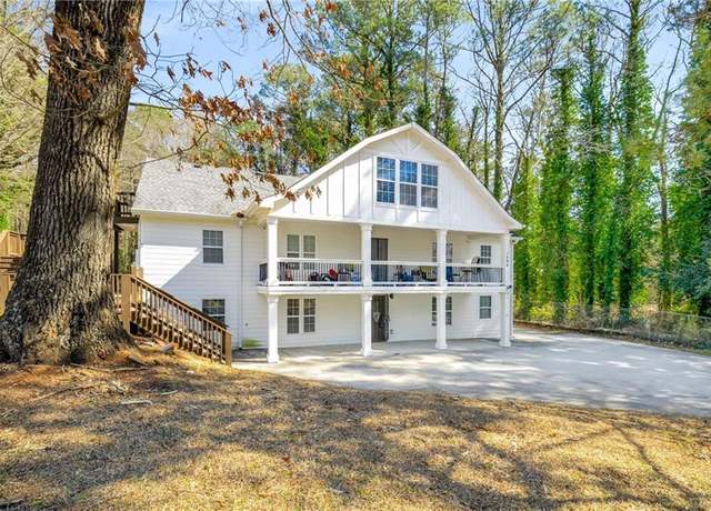 Property at 1596 Willowbrook Dr SW, Atlanta, GA 30311, 8 beds, 6 baths