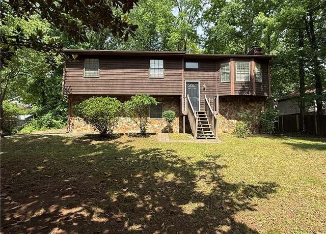 Property at 2685 Hyde Cir, Duluth, GA 30096, 4 beds, 2 baths