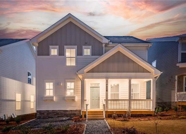 Property at 911 East Green Ln, Clarkston, GA 30021, 3 beds, 2.5 baths
