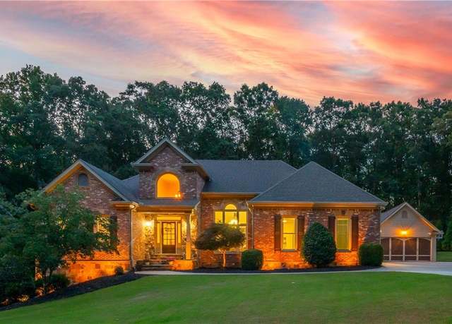 Property at 644 Herring Rd, Grayson, GA 30017, 4 beds, 4 baths