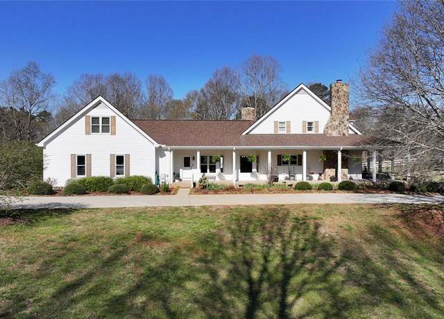 Property at 555 New Liberty Road Rd, Clarkesville, GA 30523, 4 beds, 4 baths