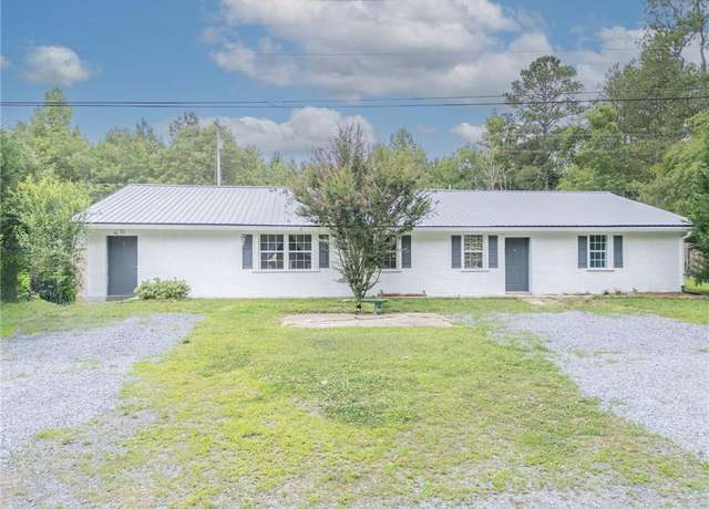 Property at 4494 Old Summerville Rd, Armuchee, GA 30105, 5 beds, 2.5 baths