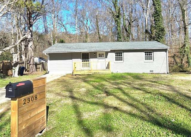 Property at 2308 Baywood Dr SE, Atlanta, GA 30315, 4 beds, 2 baths
