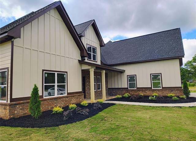 Property at 2996 Langley Rd SW, Loganville, GA 30052, 4 beds, 3.5 baths