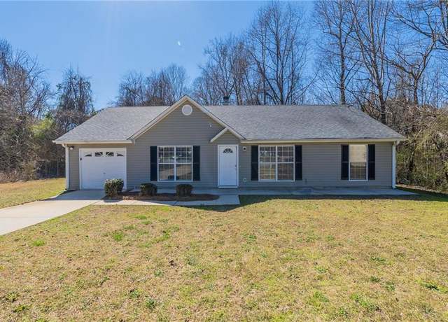 Property at 11139 Silver Aspen Ct, Hampton, GA 30228, 3 beds, 2 baths
