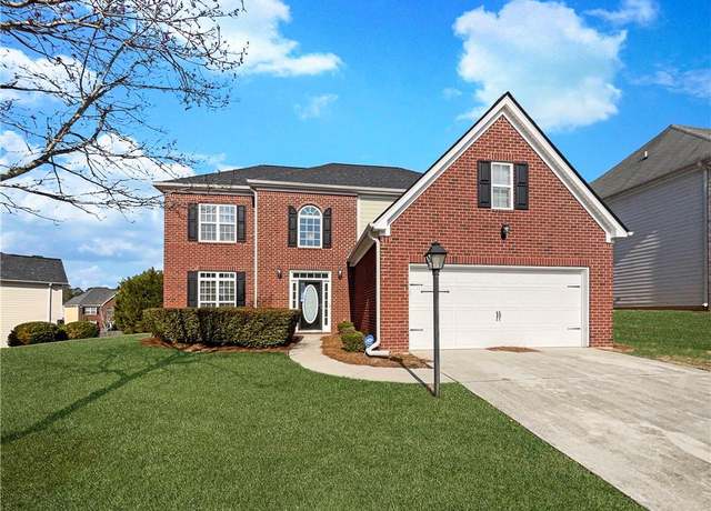 Property at 4028 Elm Trace Dr, Loganville, GA 30052, 4 beds, 2.5 baths