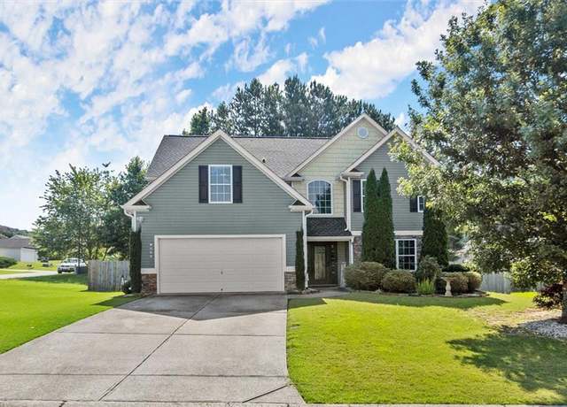Property at 1900 Sandalwood Ct, Winder, GA 30680, 5 beds, 3 baths