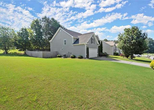 Property at 1900 Sandalwood Ct, Winder, GA 30680, 5 beds, 3 baths