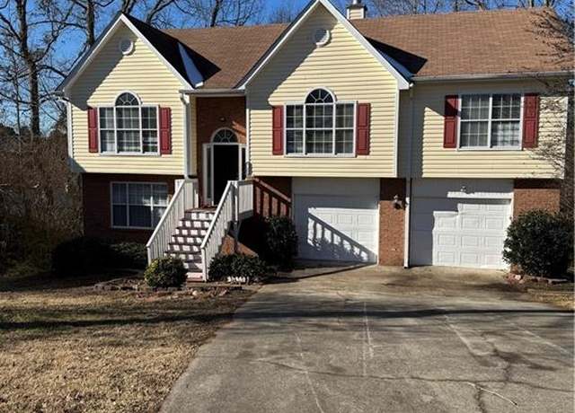 Property at 10561 Aspenwood Ct, Jonesboro, GA 30238, 5 beds, 3 baths