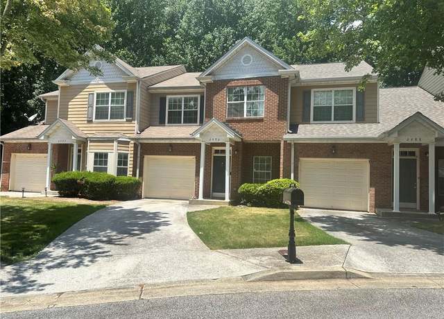 Property at 2490 Laurel Cir NW, Atlanta, GA 30311, 3 beds, 2.5 baths