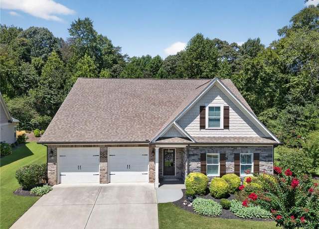 Property at 1895 Nestledown Dr, Cumming, GA 30040, 3 beds, 3.5 baths