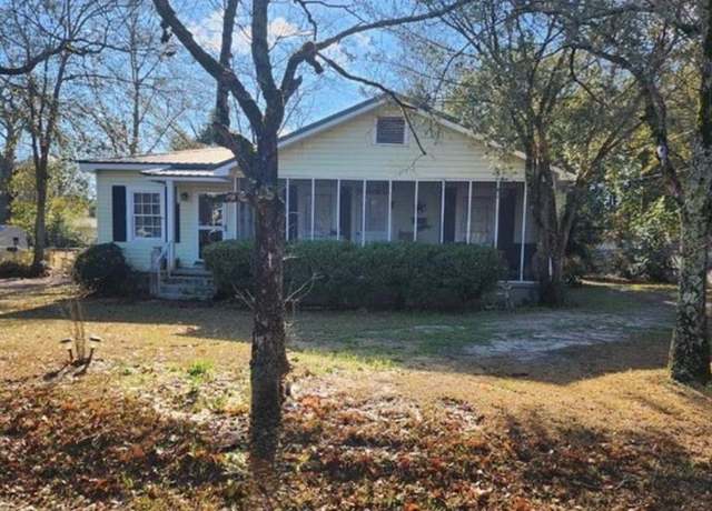 Property at 220 E Williams Ave, Ashburn, GA 31714, 2 beds, 2 baths