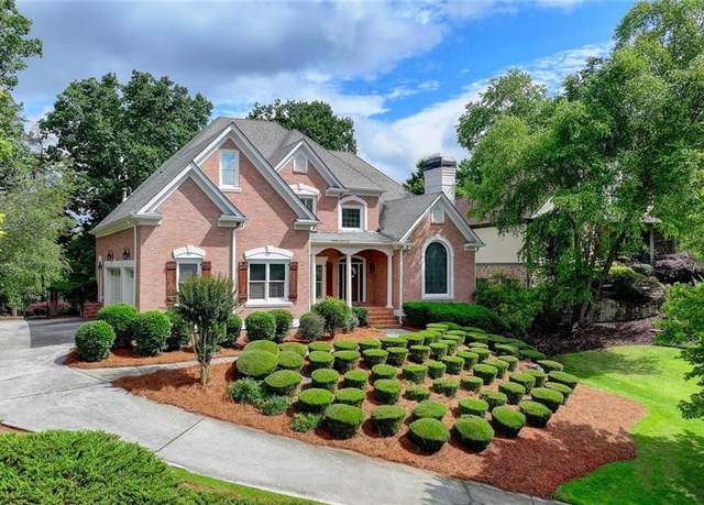 Property at 7050 Redcliff Ct, Suwanee, GA 30024, 5 beds, 4.5 baths
