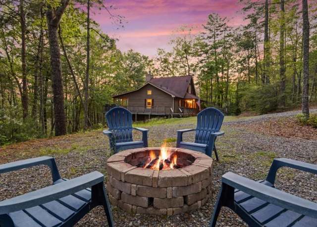 Property at 142 Amelia Ln, Blue Ridge, GA 30513, 3 beds, 3.5 baths