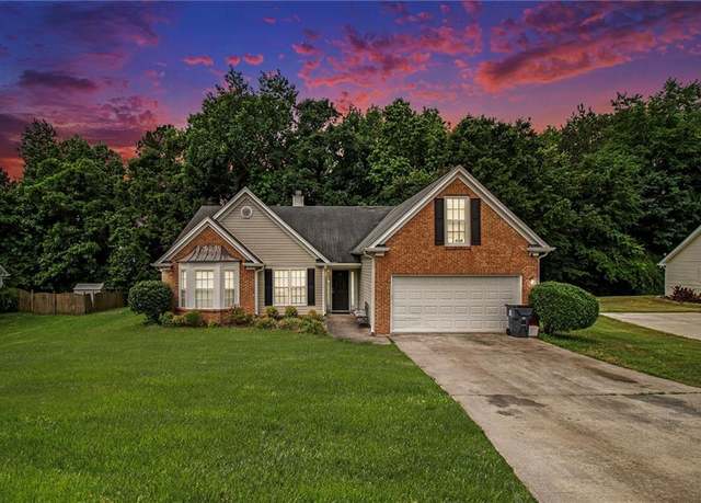 Property at 1290 Silverstone Trl, Jonesboro, GA 30238, 4 beds, 2 baths