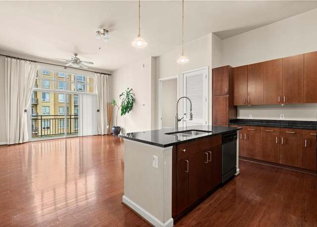 Property at 711 Cosmopolitan Dr NE #442, Atlanta, GA 30324, 2 beds, 2 baths