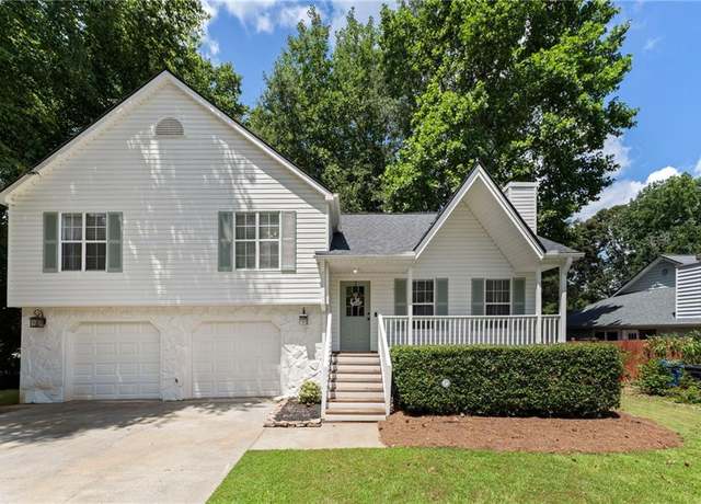 Property at 4120 Chanticleer Dr NW, Kennesaw, GA 30152, 3 beds, 2 baths